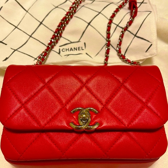 CHANEL Handbags - Chanel mini bag